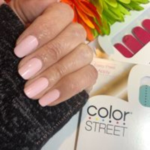 Retired Color Street Himalayan Salt - Picture 4 of 4